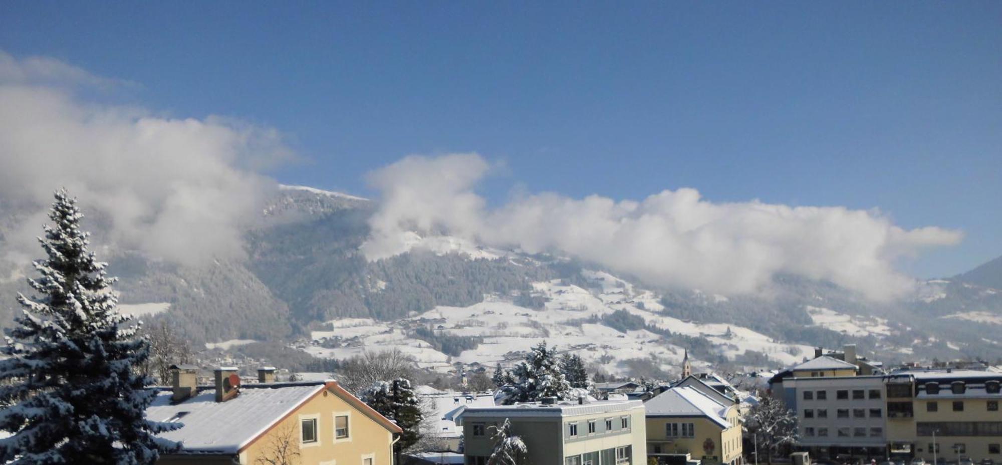 Dolomitenhotel Lienz Exteriör bild
